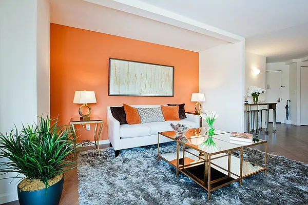 Rented by Silverstein Properties | media 1