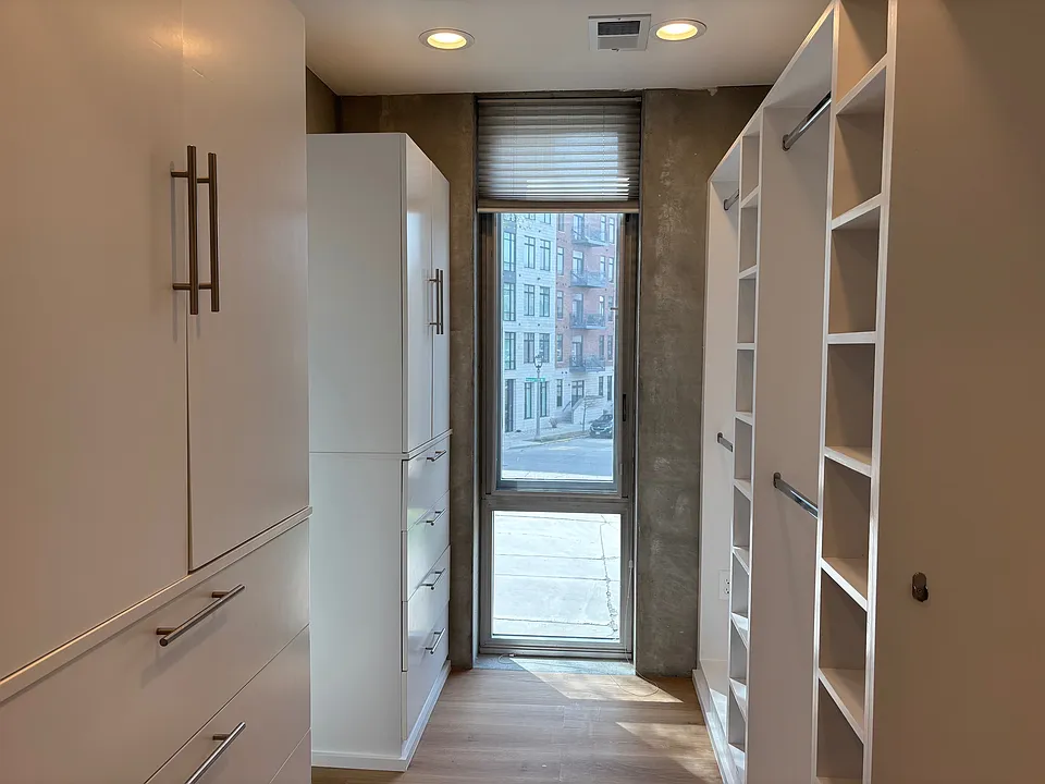 Walk-in Closet