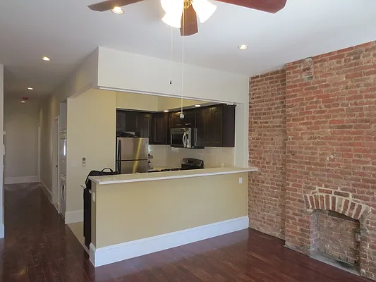 Rented by RES New York | media 9