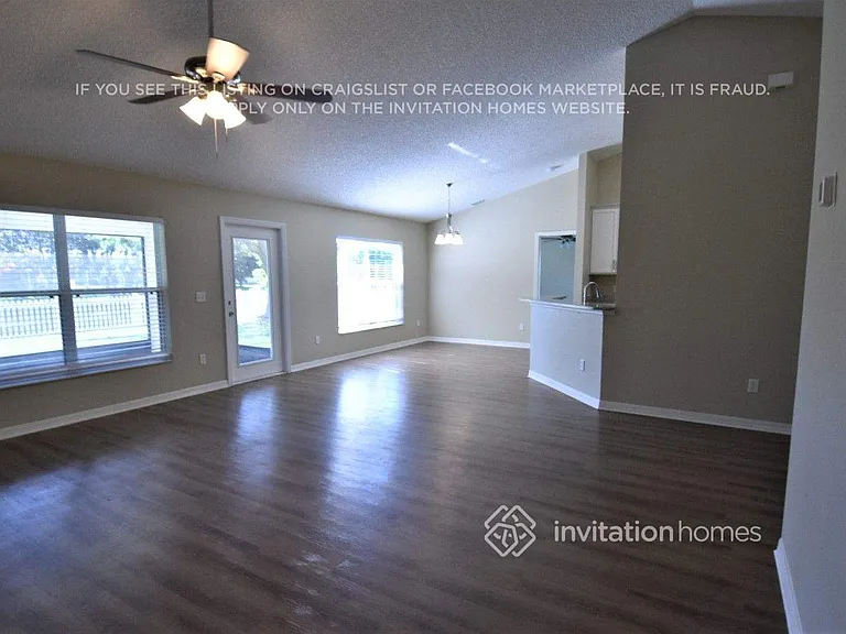 1403 Payette Ln — Photo 2
