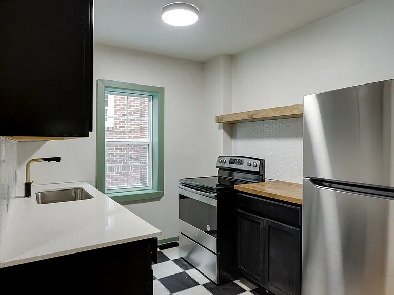 420 NW 26th St #2 — Photo 2