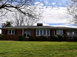 6556 Foster Rd, Whitsett, NC 27377