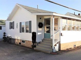 47 Brown Ave, Hampton, NH 03842