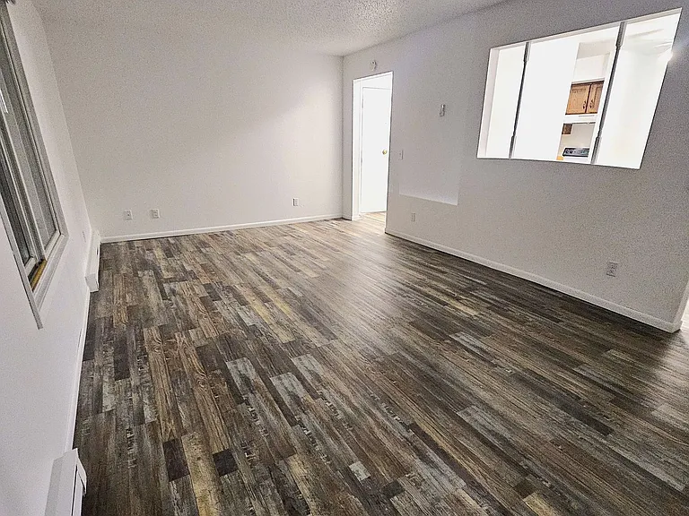 1 Richards Dr — Photo 9
