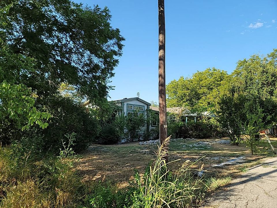 2nd image of 105 E Laura Ave