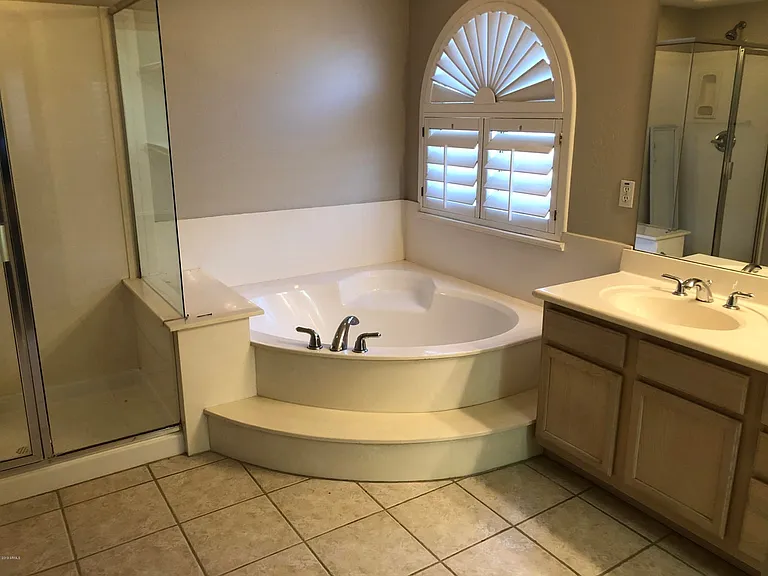6419 W Avenida Del Rey — Photo 17