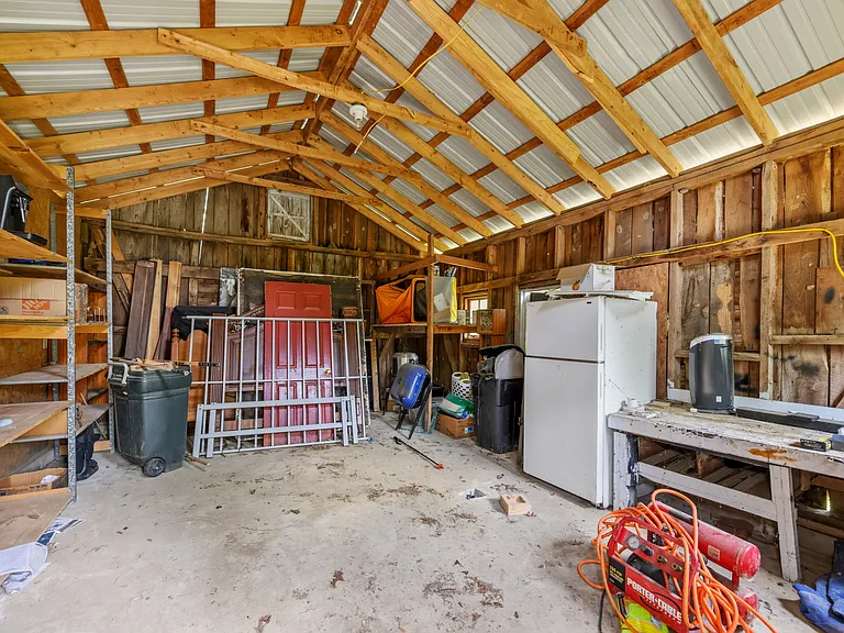 313 Knox St — Photo 19