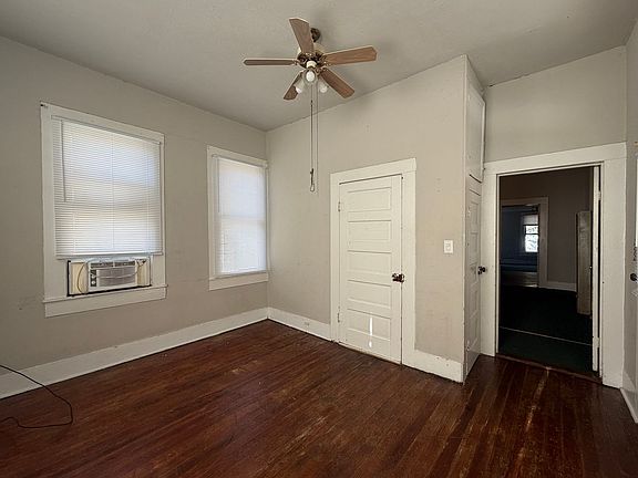 3rd image of 1802B Marye St