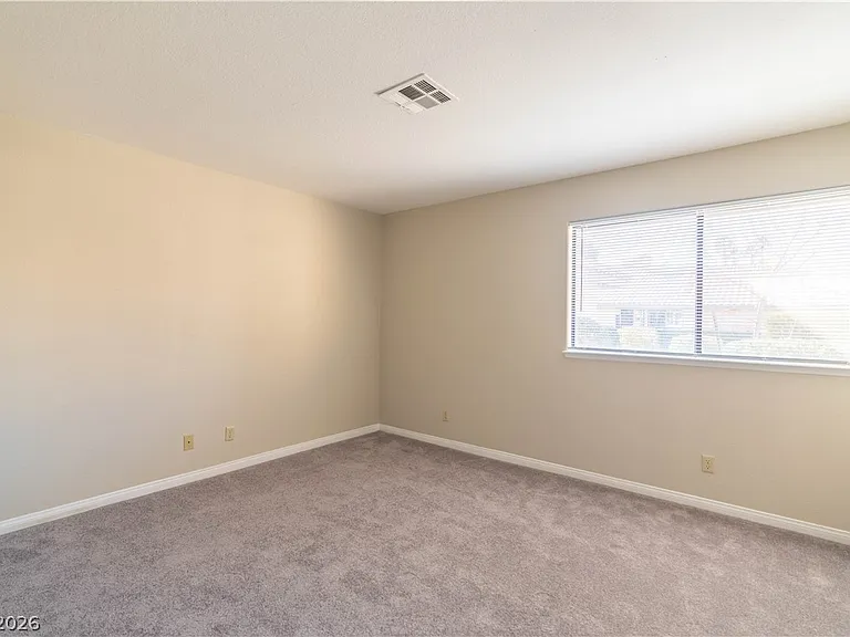2761 Laguna Shores Ln — Photo 24