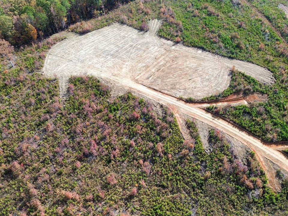 2nd image of 32 Hidden Valley Trl #32