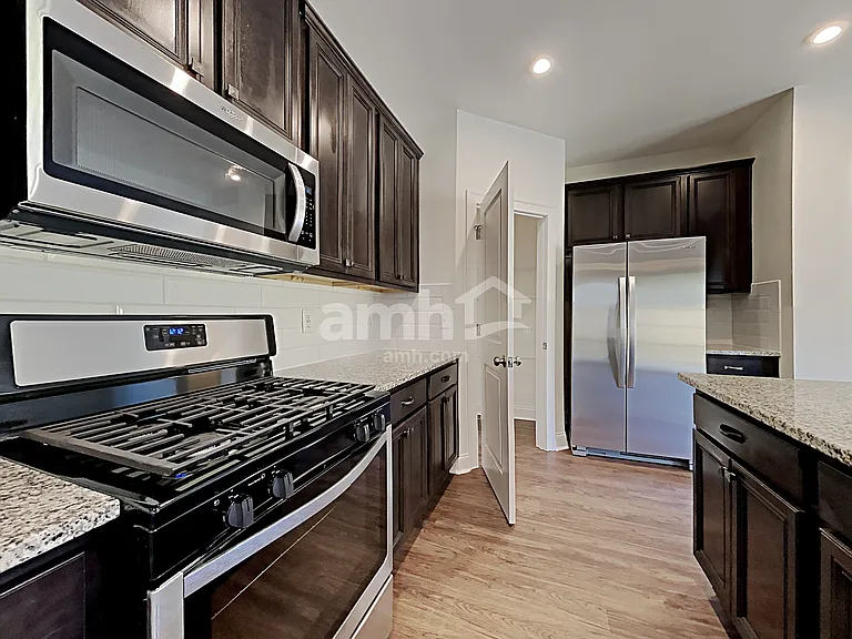 5760 Arbor Green Cir — Photo 3