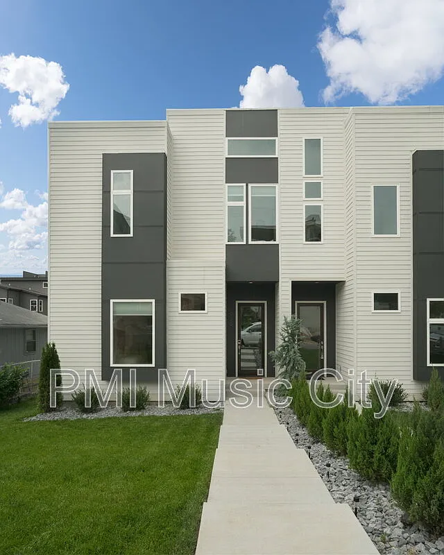 4 bed, 3.5 bath, 2438 sqft, $4,400 — Photo 3