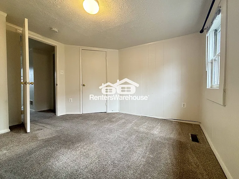 3774 Saint Paul St — Photo 17
