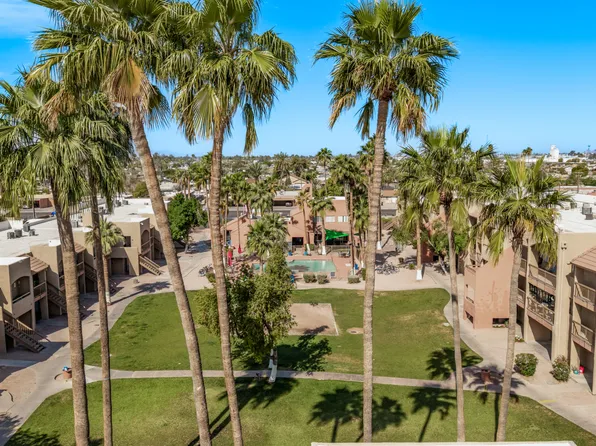 La Mesa Village Apartments