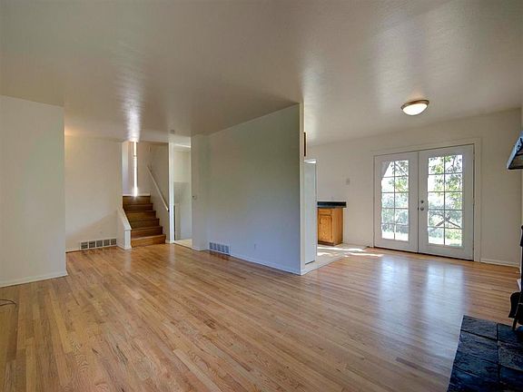 3745 Moorhead Avenue Living Room