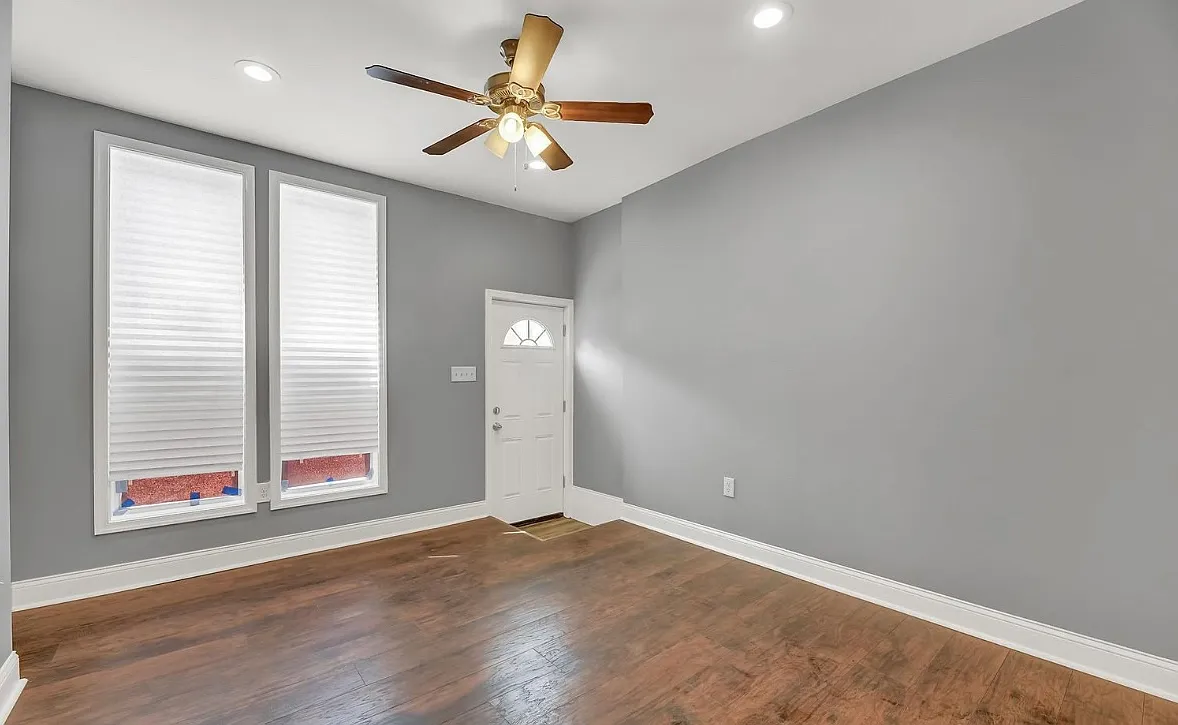 3 bed, 3.5 bath, 1900 sqft, $1,000 — Photo 2