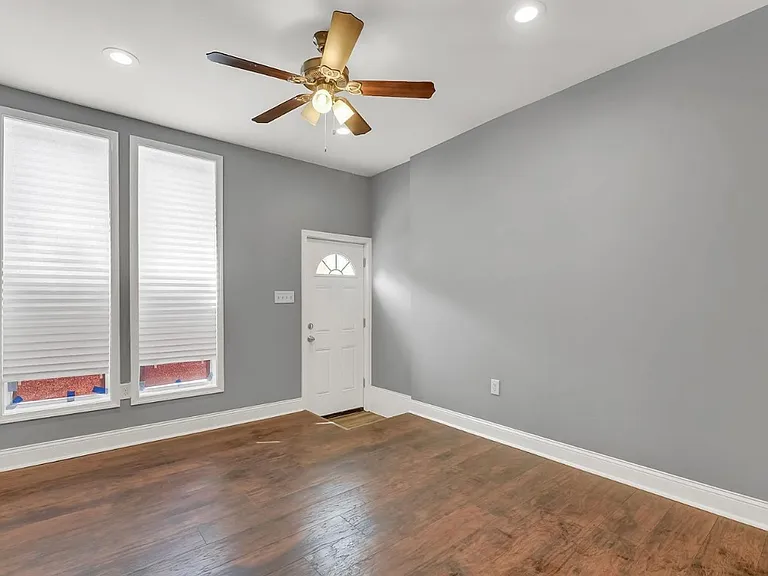 1428 E Federal St — Photo 2