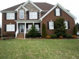 635 Cedar Falls Dr, Mt Washington, KY 40047