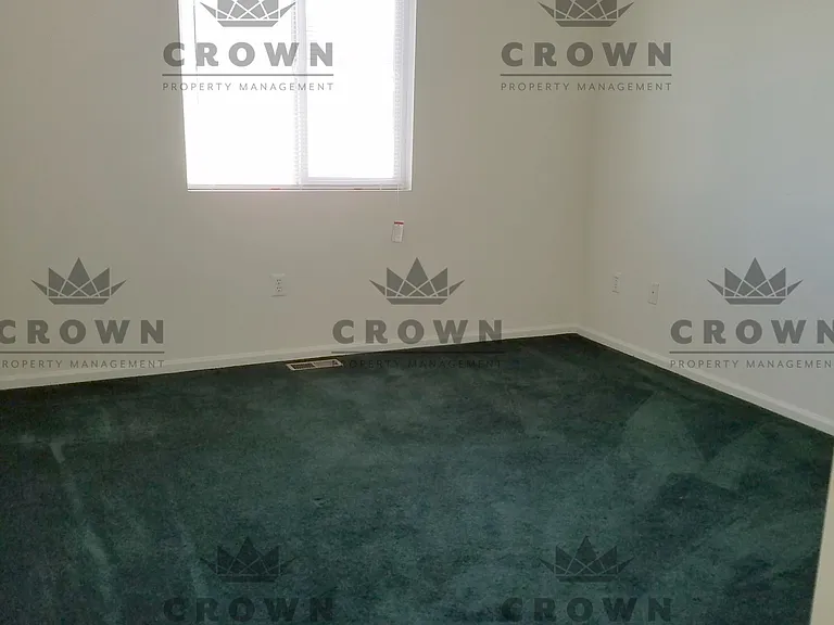 302 Annie Morgan Ct — Photo 4