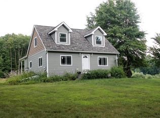 722 Dean Rd, New Castle, PA 16101