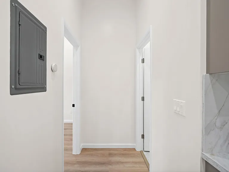 10327 Vanalden Ave — Photo 11