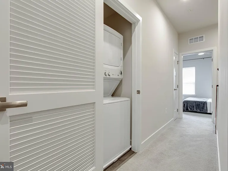 7523 Bharat Way — Photo 30