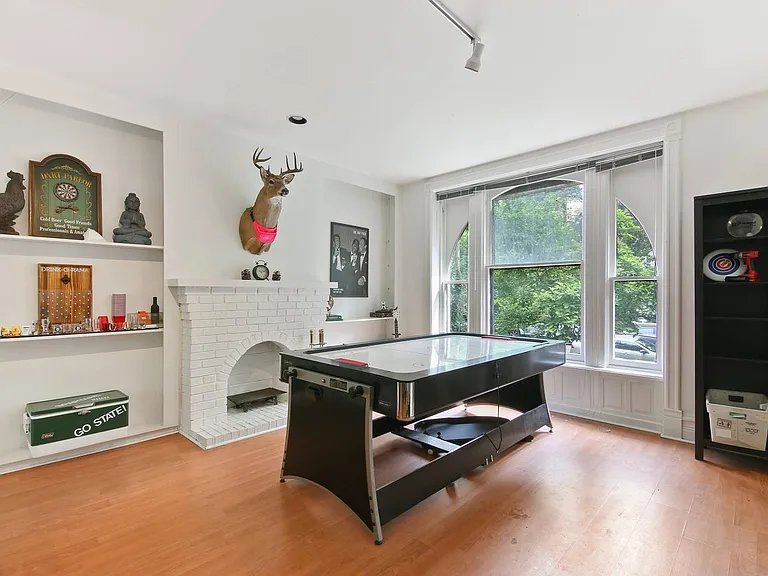 2434 N Burling St #1 — Photo 19