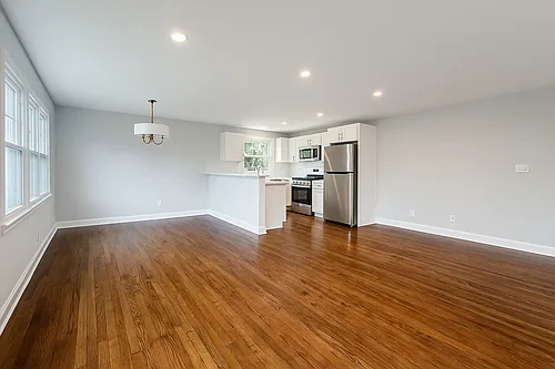 Jefferson Apartments Photo 1