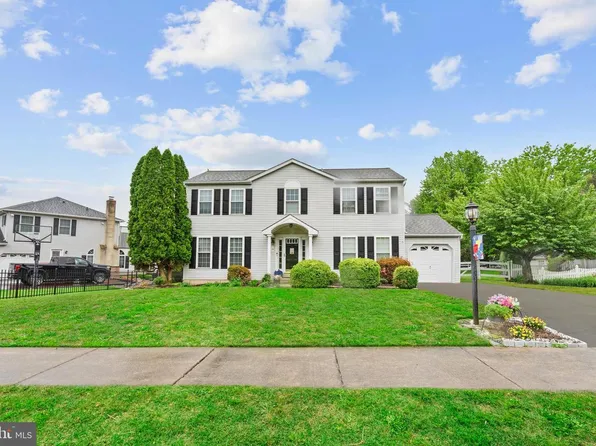 115 Elio Cir, Limerick, PA 19468