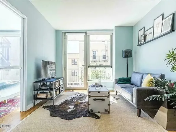 211 Mcguiness Boulevard image 1 of 15