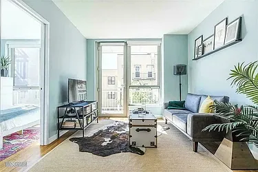 211 Mcguiness Boulevard, #812