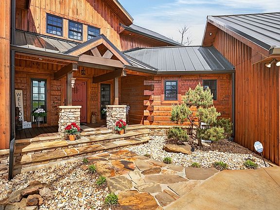 11th image of 751 Bear Knob Ln