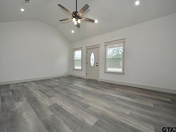 4th image of 651 County Road 2150