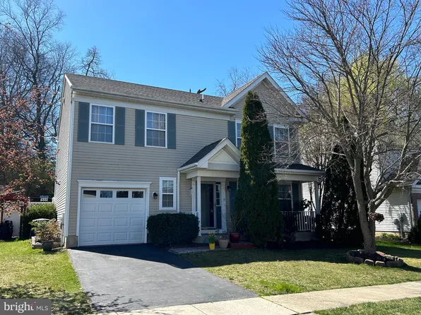 17 Lincoln Dr, Columbus, NJ 08022