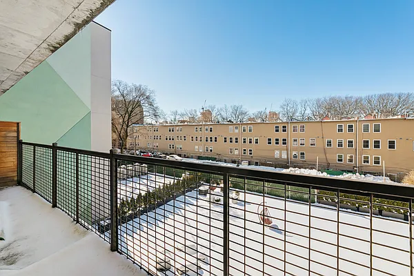 Rented by MNS | media 33