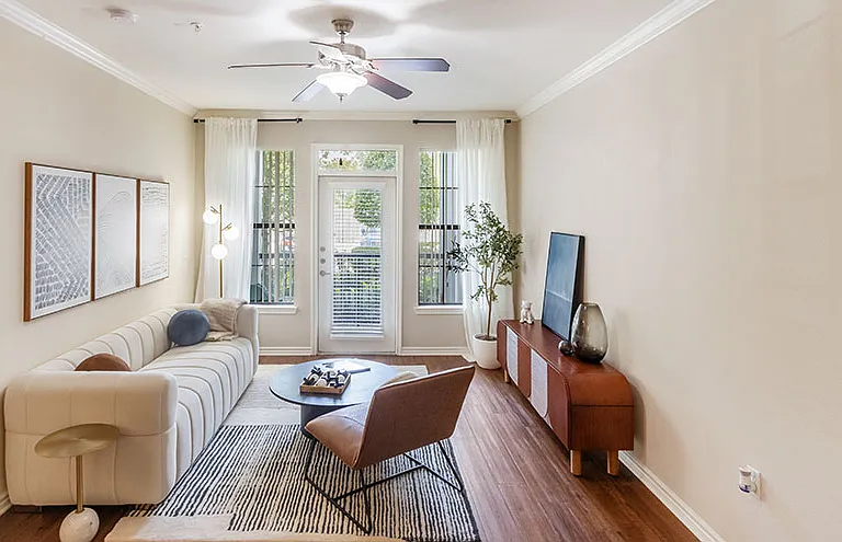 Bristol Place Apartment Homes — Photo 4