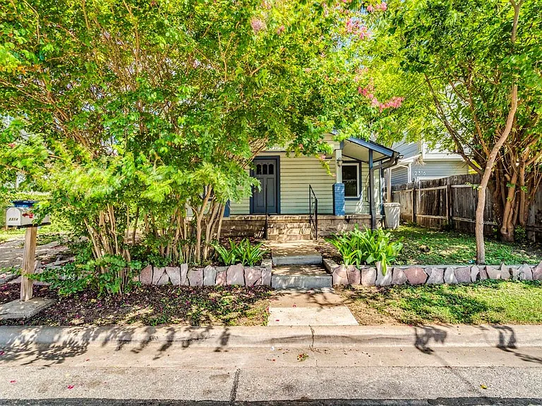 2314 Santa Rosa St — Photo 22