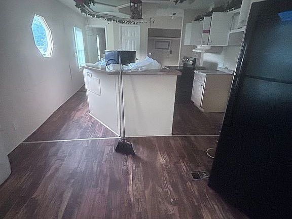 4th image of 134 Montague Dr