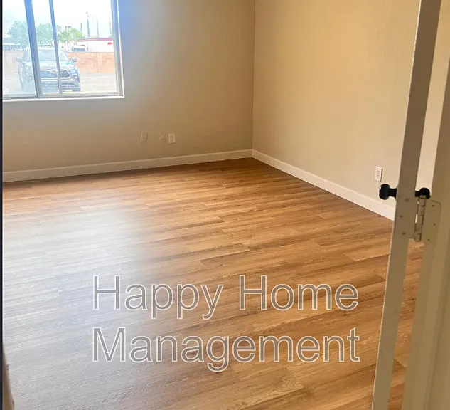 1355 Rio Rancho Dr SE #B — Photo 4