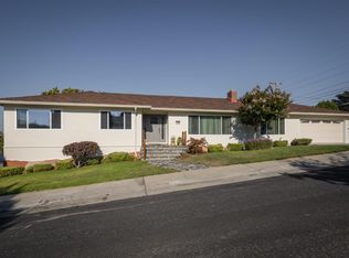 26 Eastwood Dr, San Mateo, CA 94403