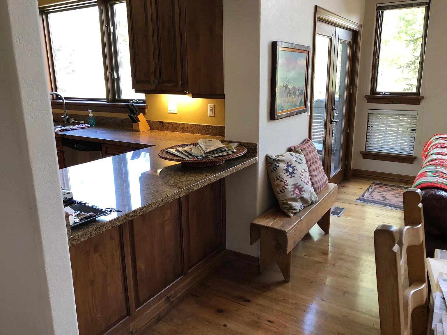 3 bed, 2349 sqft, $6,000 — Photo 4