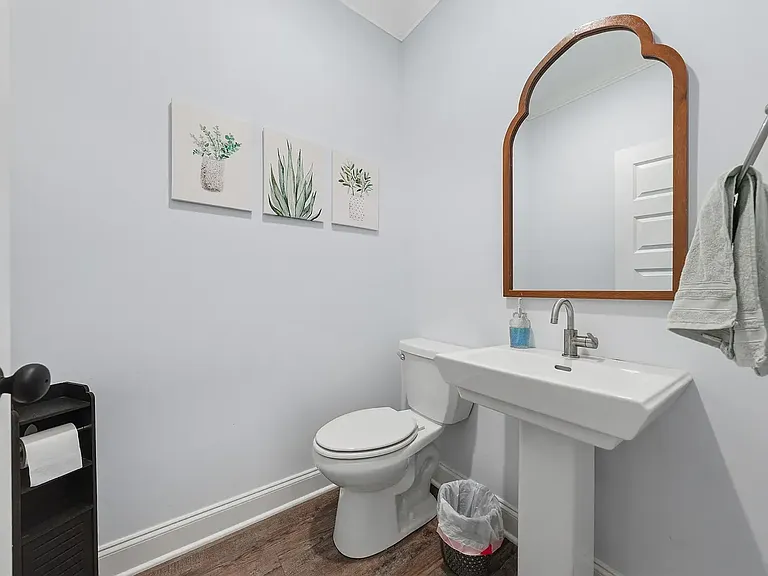 637 Boston Park Dr — Photo 12