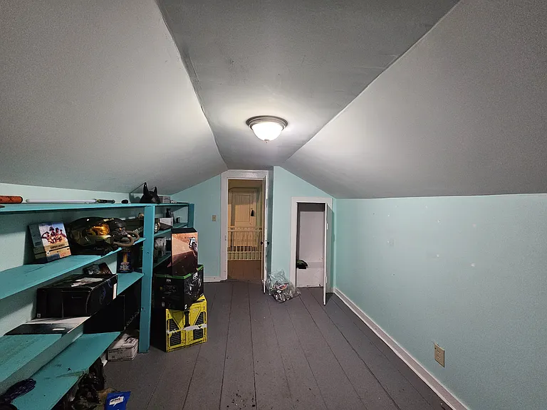 220 Forsyth St — Photo 5