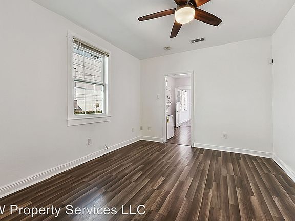 5th image of 2236 Joliet St