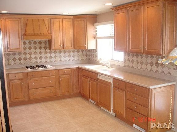 5th image of 119 E Coventry Ln