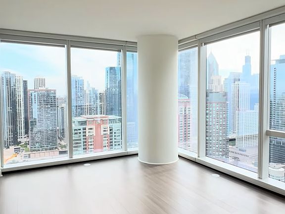 5th image of 502 E Illinois St #3501