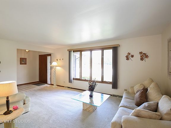 3rd image of 2977 Flanigan Dr
