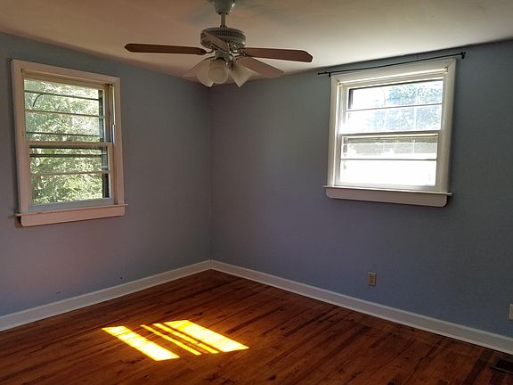 5th image of 1705A Boxwood Dr