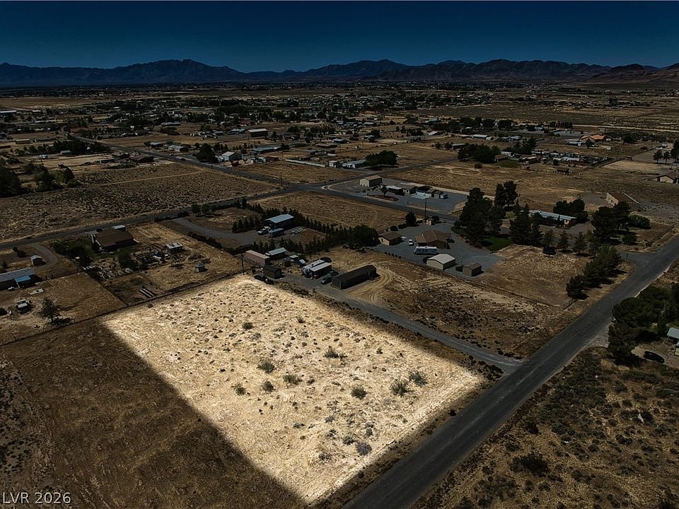 1st image of 131 W Nopah Vista Ave