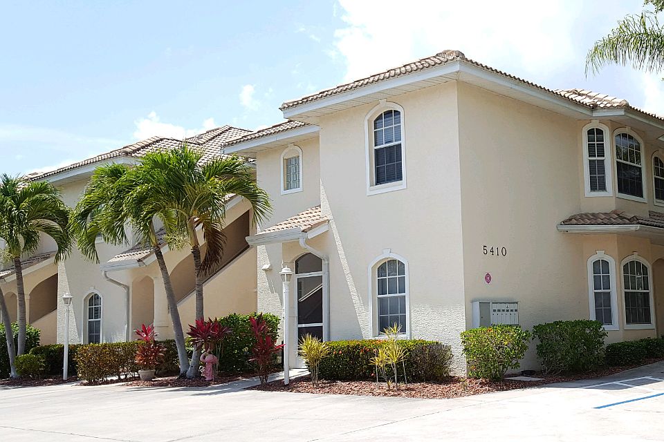 1st image of 5410 Chiquita Blvd S APT 103